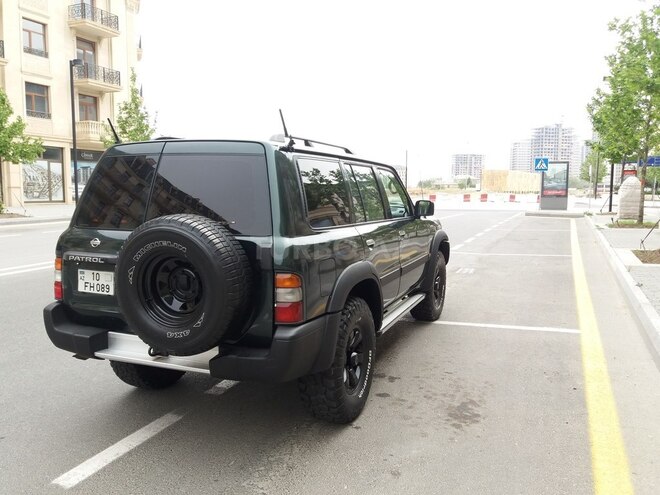 Nissan Patrol 1999, 240,000 km - 4.5 l - Bakı