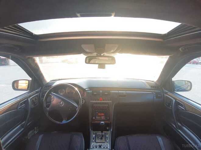 Mercedes E 320 1999, 334,000 km - 3.2 l - Bakı