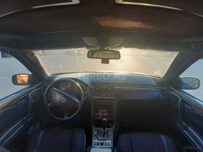 Mercedes E 320 1999, 334,000 km - 3.2 l - Bakı