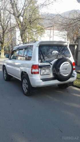 Mitsubishi Pajero io 2000, 150,000 km - 2.0 l - Qax