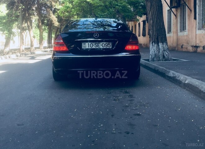 Mercedes E 320 2004, 289,000 km - 3.2 l - Bakı