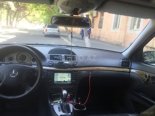 Mercedes E 320 2004, 289,000 km - 3.2 l - Bakı