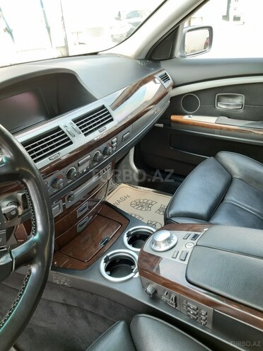 BMW 745 2004, 240,000 km - 4.4 л - Bakı