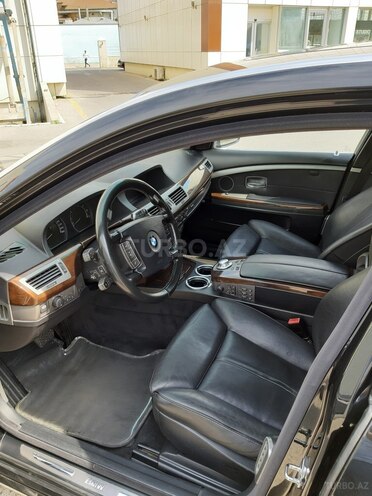 BMW 745 2004, 240,000 km - 4.4 л - Bakı