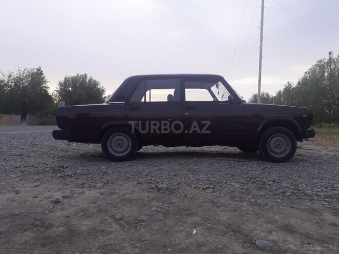 LADA (VAZ) 2107 2006, 163,700 km - 1.6 л - Salyan
