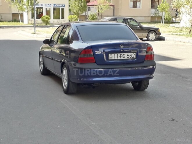 Opel Vectra 1995, 416,000 km - 2.0 л - Gəncə