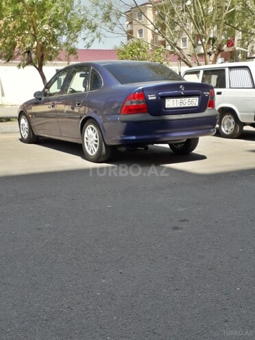 Opel Vectra 1995, 416,000 km - 2.0 л - Gəncə