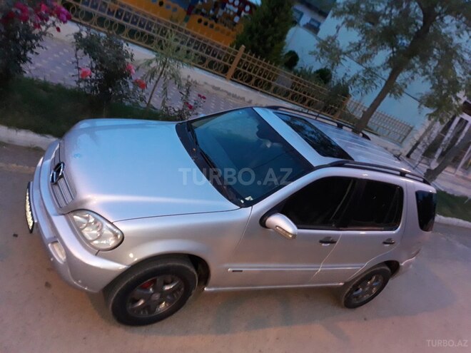 Mercedes ML 270 2003, 297,000 km - 2.7 л - Biləsuvar