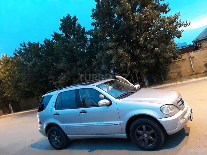Mercedes ML 270 2003, 297,000 km - 2.7 л - Biləsuvar