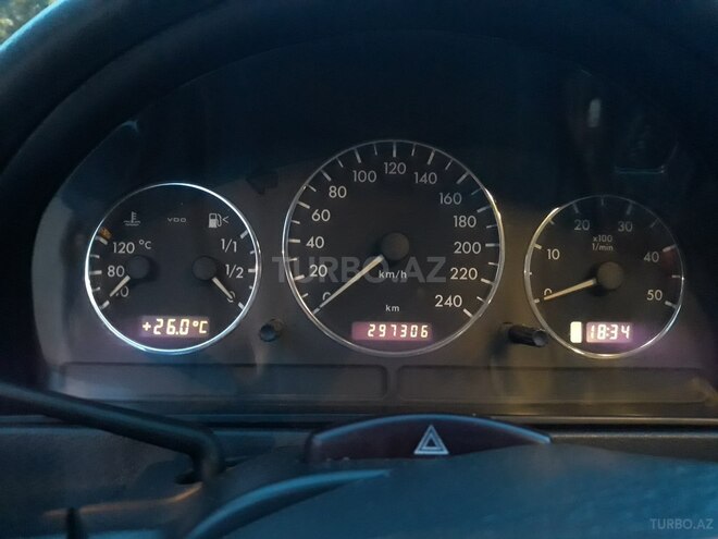 Mercedes ML 270 2003, 297,000 km - 2.7 л - Biləsuvar