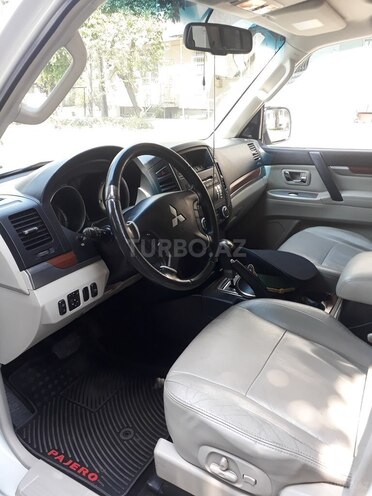 Mitsubishi Pajero 2008, 149,990 km - 3.0 л - Bakı