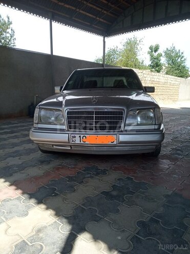 Mercedes E 220 1994, 225,000 km - 2.2 л - Xırdalan