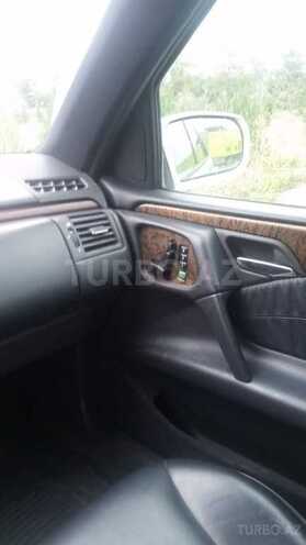 Mercedes E 230 1996, 285,000 km - 2.3 л - Bakı