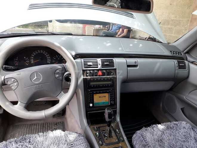 Mercedes E 240 2000, 190,000 km - 2.4 l - Mingəçevir