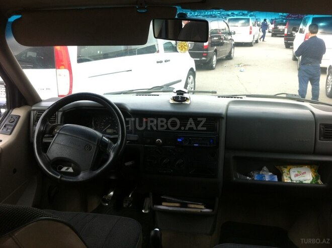 Volkswagen Caravelle 1997, 380,000 km - 2.4 l - Bakı