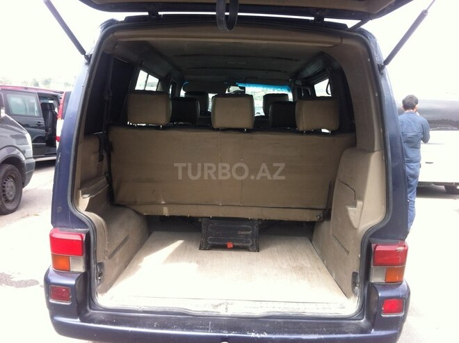 Volkswagen Caravelle 1997, 380,000 km - 2.4 l - Bakı