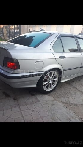 BMW 320 1992, 330,000 km - 2.0 л - Bakı