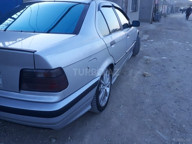 BMW 320 1992, 330,000 km - 2.0 л - Bakı