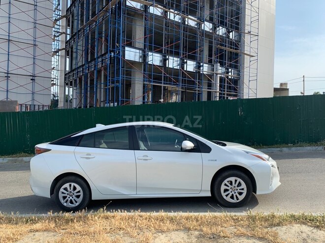 Toyota Prius 2017, 4,600 km - 2.0 l - Bakı