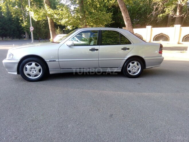 Mercedes C 200 2000, 233,440 km - 2.0 l - Yevlax