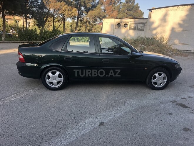 Opel Vectra 1998, 298,000 km - 1.6 l - Sumqayıt