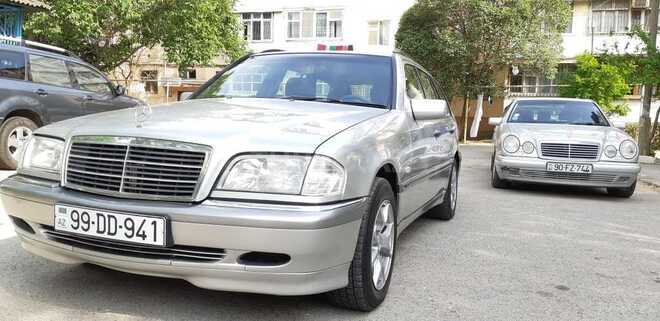Mercedes C 220 1999, 285,600 km - 2.2 l - Bakı