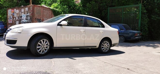 Volkswagen Jetta 2007, 137,886 km - 1.6 l - Bakı