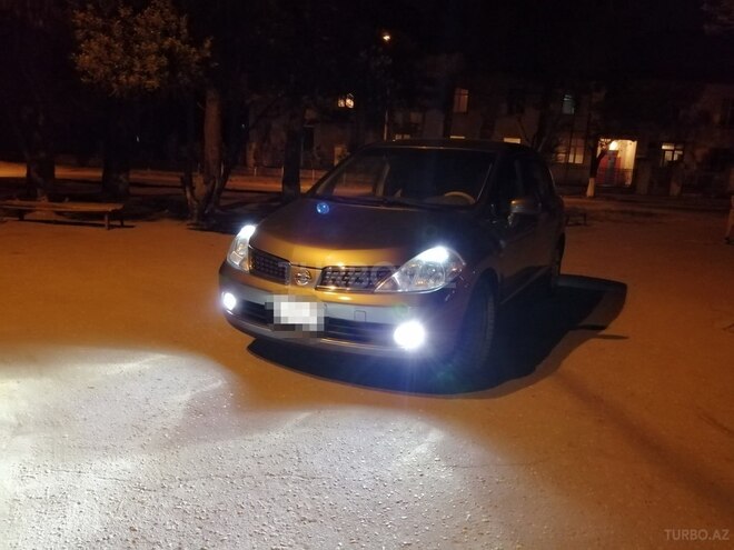 Nissan Tiida 2006, 100,000 km - 1.6 л - Sumqayıt
