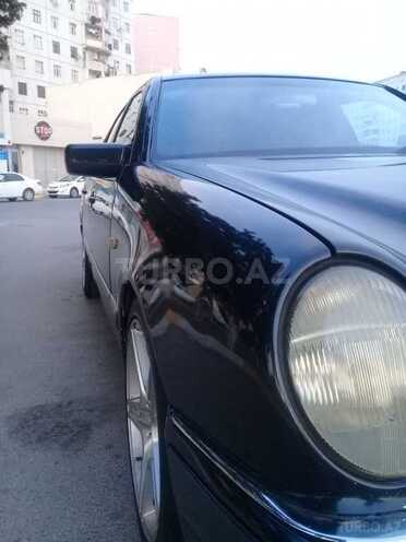 Mercedes E 230 1998, 389,523 km - 2.3 l - Bakı