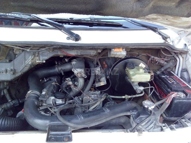 Mercedes Sprinter 412 1999, 370,000 km - 2.9 l - Şirvan