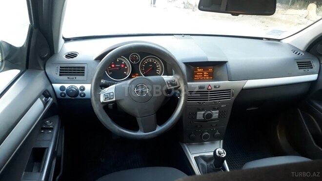 Opel Astra 2006, 167,500 km - 1.3 l - Bakı