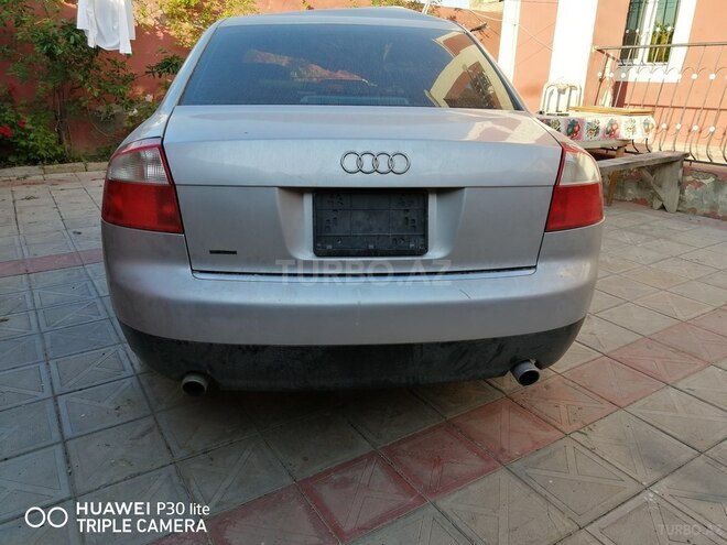 Audi A4 2003, 187,369 km - 3.0 l - Bakı