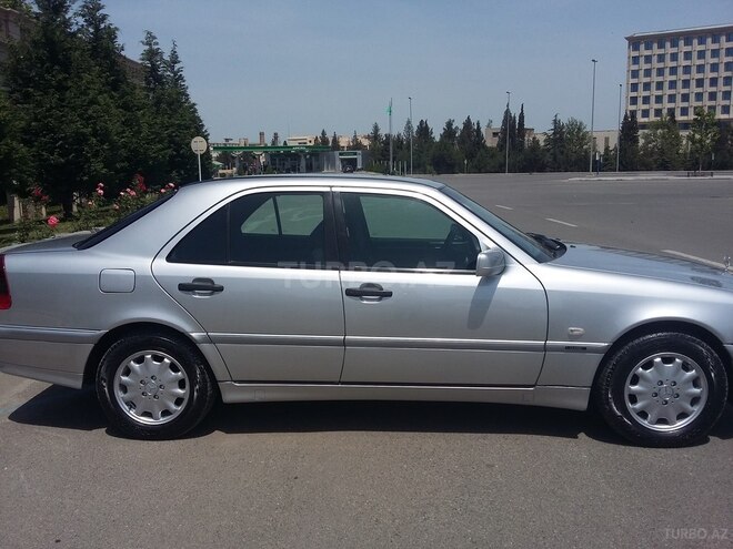 Mercedes C 180 2000, 280,455 km - 1.8 l - Gəncə