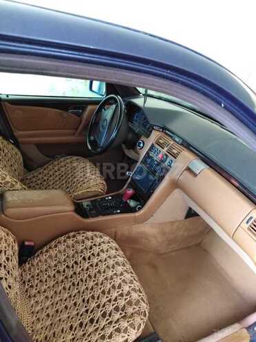 Mercedes E 230 1997, 344,000 km - 2.3 l - Bakı
