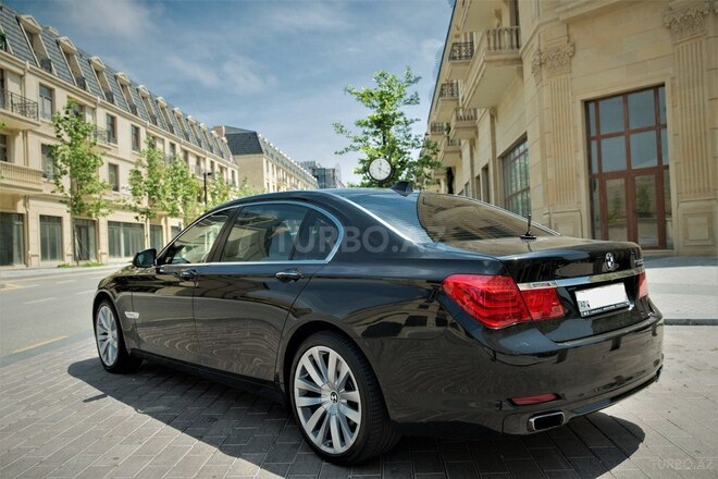 BMW 750 2009, 175,000 km - 4.4 l - Bakı