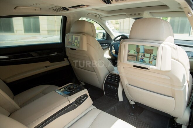 BMW 750 2009, 175,000 km - 4.4 l - Bakı