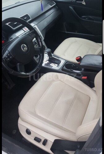 Volkswagen Passat 2005, 240,000 km - 2.0 l - Bakı