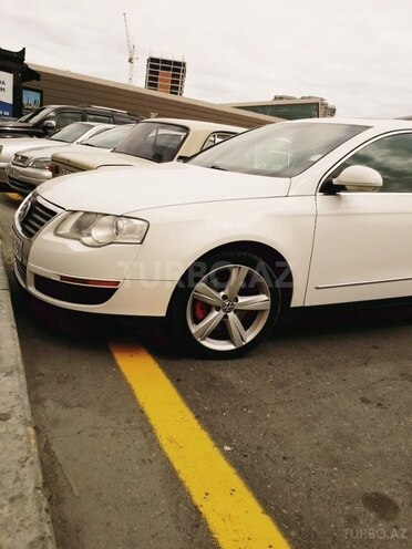 Volkswagen Passat 2005, 240,000 km - 2.0 l - Bakı