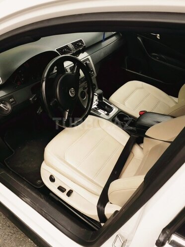 Volkswagen Passat 2005, 240,000 km - 2.0 l - Bakı