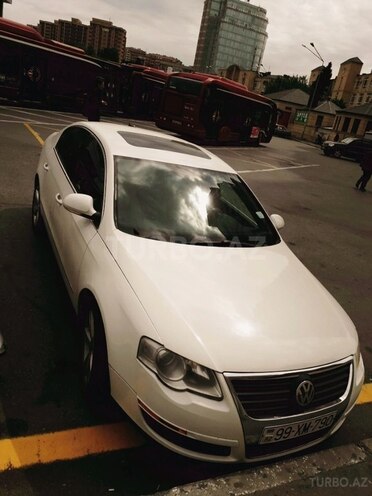 Volkswagen Passat 2005, 240,000 km - 2.0 l - Bakı