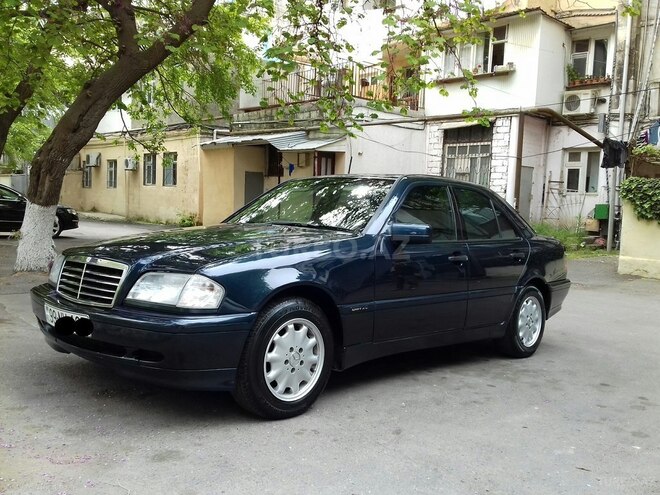 Mercedes C 200 1997, 235,000 km - 2.0 l - Bakı