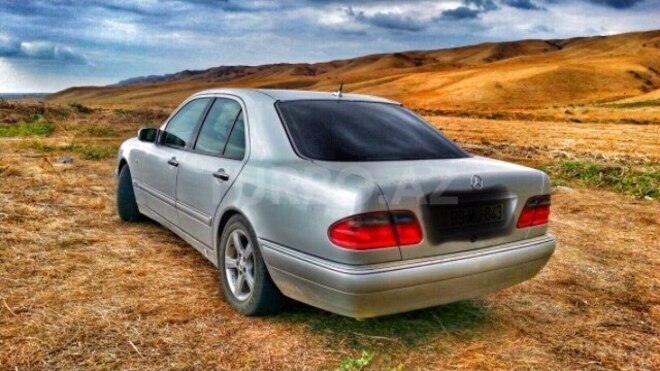 Mercedes E 230 1997, 211,357 km - 2.3 l - Bakı