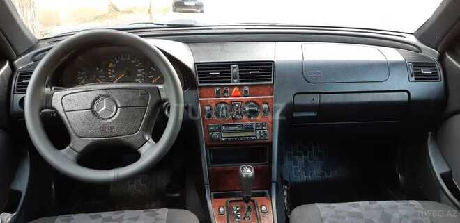 Mercedes C 220 2000, 227,365 km - 2.2 л - Bakı