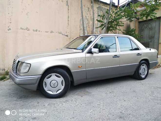 Mercedes E 250 1989, 372,000 km - 2.5 л - Bakı