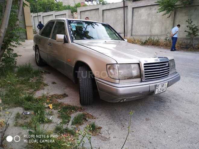 Mercedes E 250 1989, 372,000 km - 2.5 л - Bakı