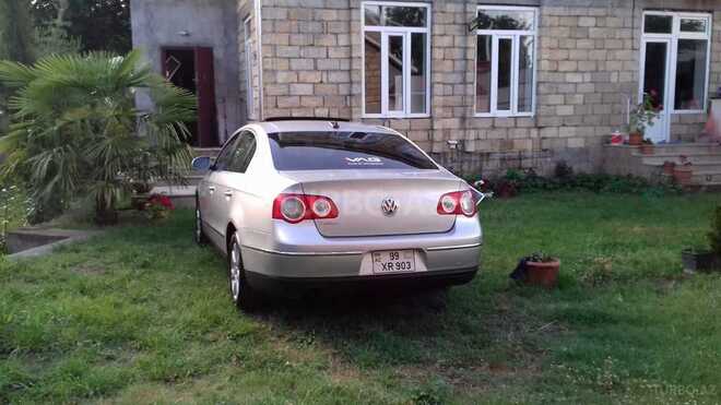 Volkswagen Passat 2005, 301,380 km - 2.0 l - Qəbələ