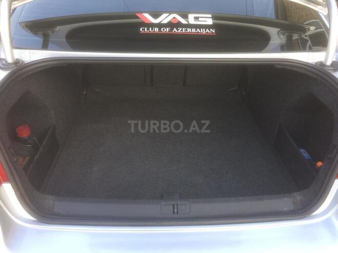 Volkswagen Passat 2005, 301,380 km - 2.0 l - Qəbələ