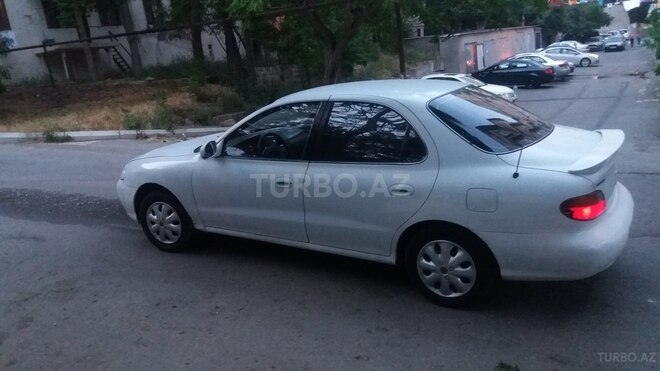 Hyundai Elantra 1996, 25,000 km - 1.6 l - Bakı