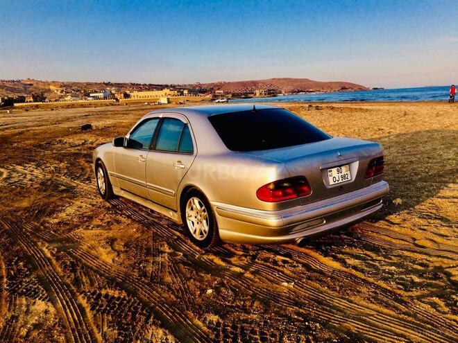 Mercedes E 240 2001, 261,970 km - 2.6 l - Bakı