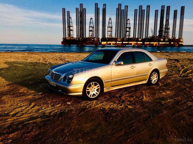 Mercedes E 240 2001, 261,970 km - 2.6 l - Bakı